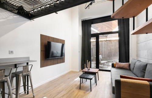 Loft Industriel avec Terrasse et Filet Suspendu à Nice Cimiez - Foto 3