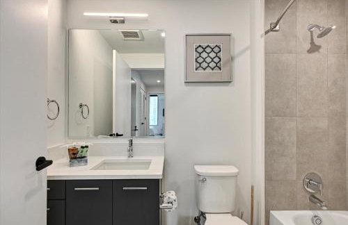Global Luxury Suites at Town Center - Photo 68