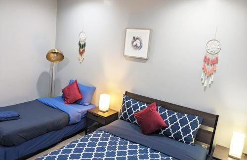 Lucky Charm 4 Bedroom Mid-City Apartment - Photo 39