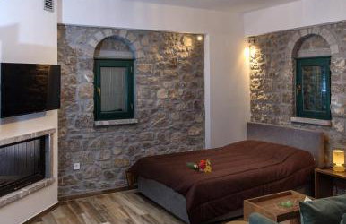 Avgonima All Seasons Hotel - Photo 18