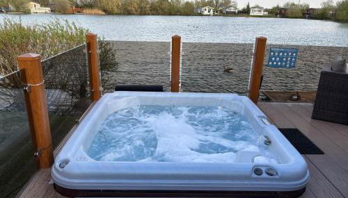 Rachels Luxury Tattershall Hot Tub & Fishing Retreat - Foto 1