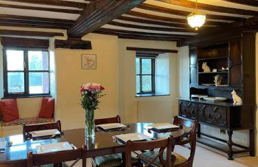 The Farmhouse - Photo 35