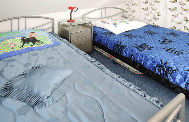 Holiday Home for 10 Person in Nowe Warpno - Photo 3