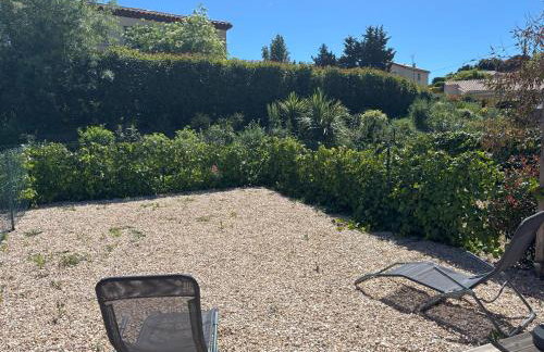 la pause detente, villa climatisée avec jardin et parking privés, à 5 mn de la mer, au calme - Foto 2