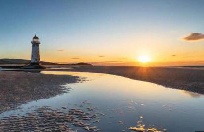 Rhuddlan 5-Bed House Sleeps 7 Pet-Friendly - Photo 24