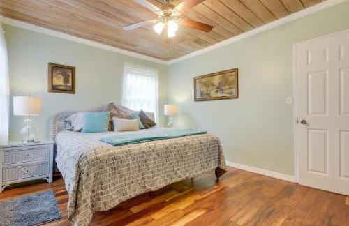 4 Mi to Jetty Park Beach! Family Home with Game Room - Foto 12