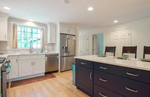 Beach Getaway with Private Backyard - Photo 7