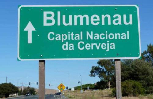 Estúdio Maravilhoso no Centro de Blumenau a 8min a Pé da Vila Germânica Oktoberfest - Foto 18