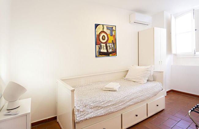 Yellow Stripe in Tavira - Foto 9