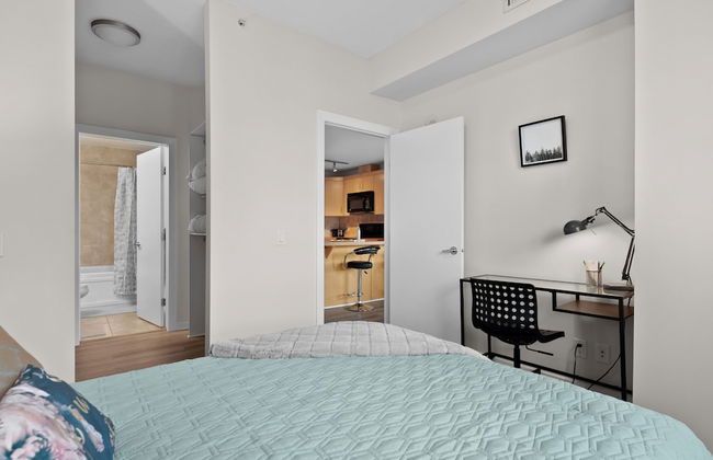 GLOBALSTAY. Gorgeous Downtown Condos. Free parking - Photo 26