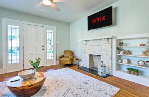 Modern Chateau Remodeled Home Close to Downtown - Foto 2