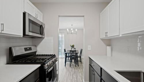 Cozy Stay Modern Comfort in the City - Foto 5