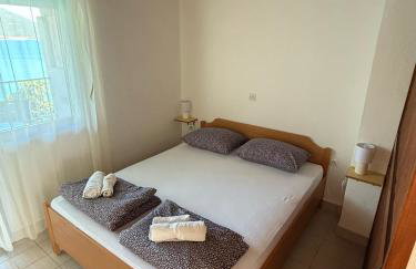 Blue Lagoon Studio Apartments - Photo 13