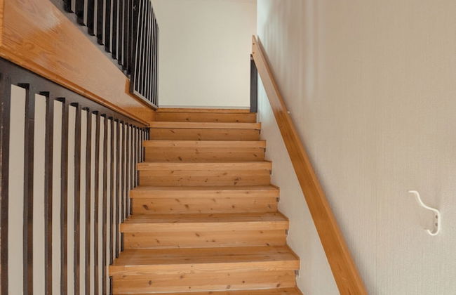 Sea View Apt / Central / Spacious / Free Parking - Photo 16