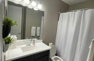 Spacious, Family-Friendly Home - Photo 29