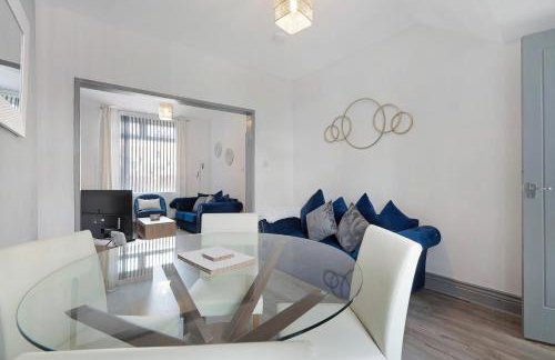 Comfortable 2BR Home 10 Min to Durham Cathedral - Foto 6