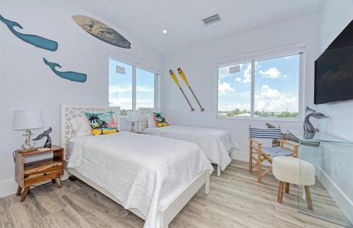 Casa Playa- Luxury Pool Home, 36' Dock - Foto 29