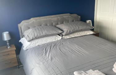 Affordable Luxury 4 Stunning apartment Sunderland close to City centre hospital Crown Works Studio and Nissan - Foto 8