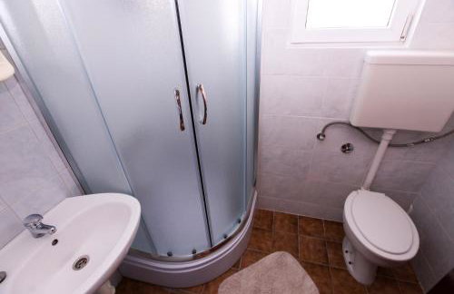 Robinson Dora - Foto 40