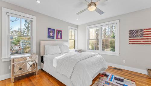 Modern Family Home Walkable to Town - Foto 1