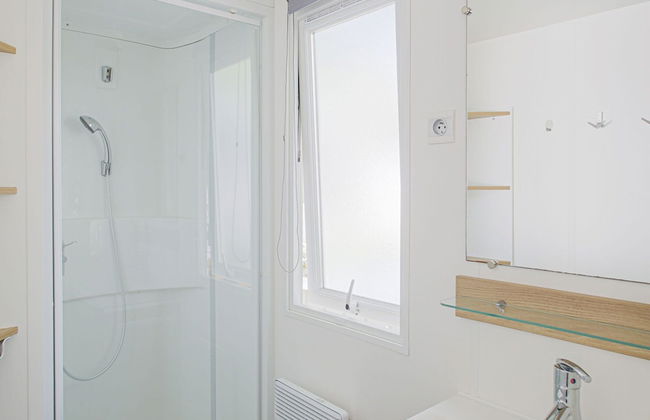 Swanky Mobile Home in Saint Jean de Monts Near Seabeach - Photo 62