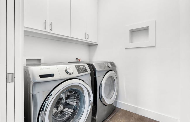 Walk to Restaurants & Entertainment on East Side - Foto 27