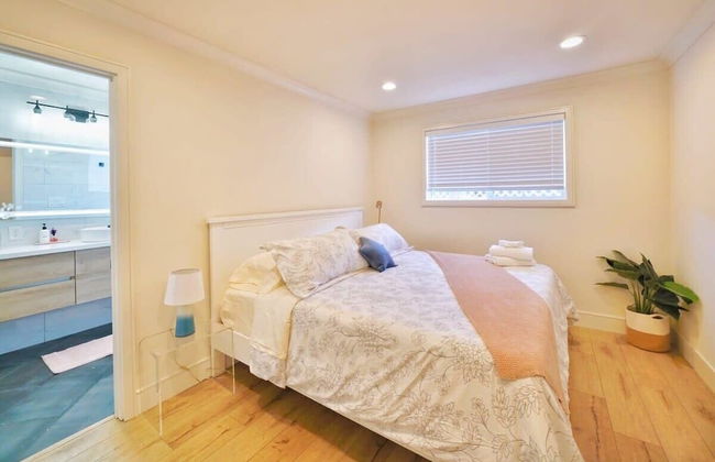 @ Marbella Lane - Vibrant 4BR RWC Ldry + P - Foto 8