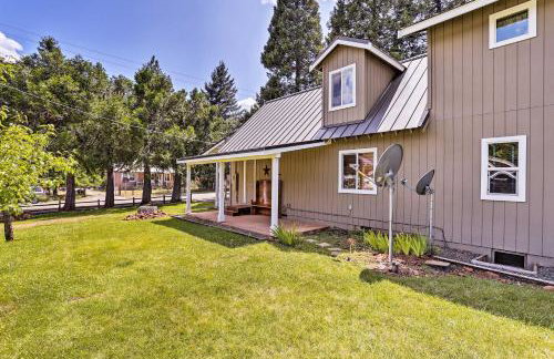 Cabin with Backyard Space - half Mi to Trinity Lake! - Foto 27