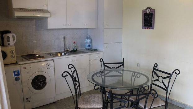 Rustic 1-bed Bungalow in Parque Holandés - Foto 4, Cocina privada