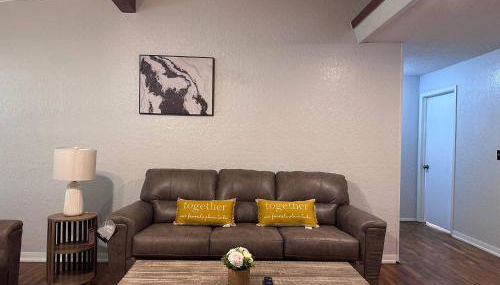 Comfy 3br/2ba steps away from Marian Day grounds - Foto 2, Other