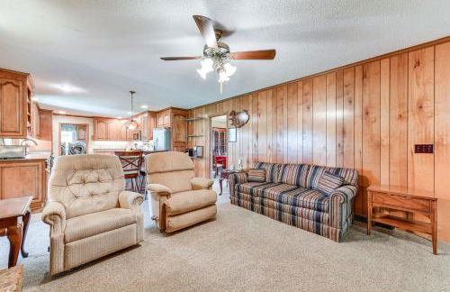 Spacious Mount Pleasant Home with Grill and Yard! - Foto 4