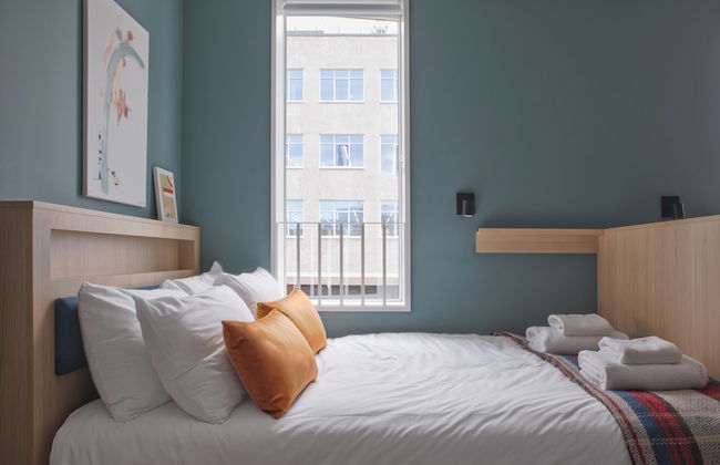 Bob W Tower Hill Studios - Photo 3