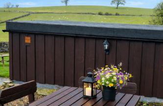 Thors Cave Cabin, Peak District - Photo 3