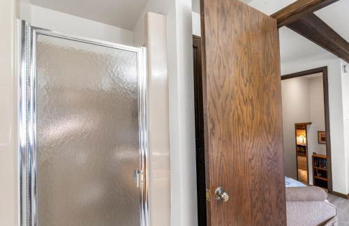 Lily Bay Lodge by Simple Life Rentals - Photo 15