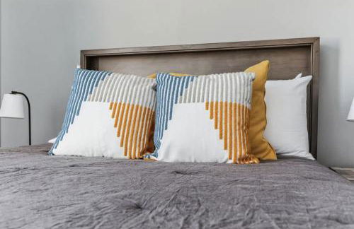 Quaint homey cottage style home in Harvest - Photo 33