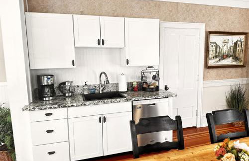 Bright Spacious Cottage in the Heart of Jacksonville - Foto 14