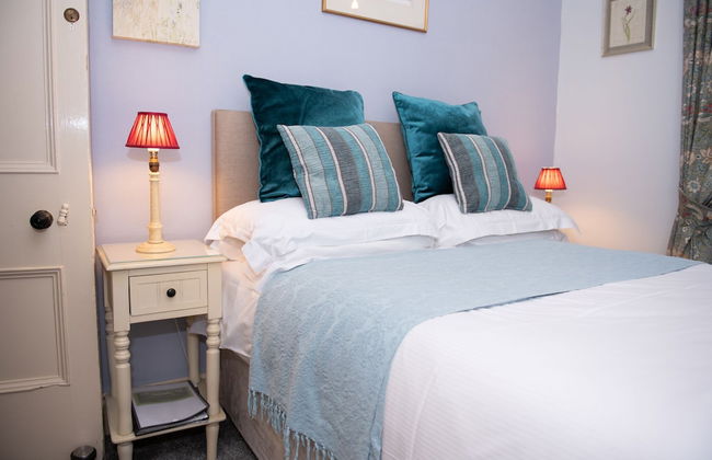 Milton House Studio Apartment Suites - Photo 21