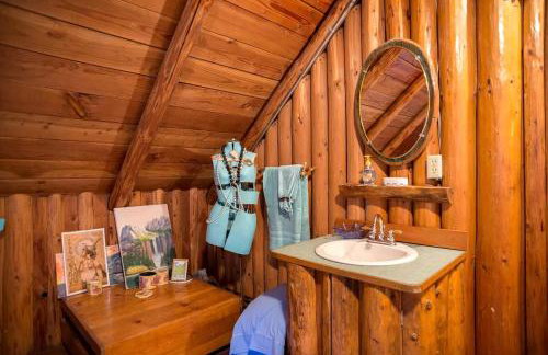 Romantic Log Cabin Rental with Hot Tub near Mount Hood, Oregon - Foto 26