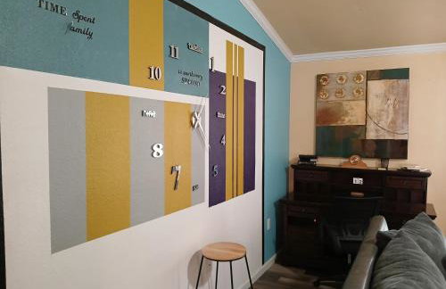 Modern Comfort Near Military Bases & Shopping – Walk to Parks & Lakes! - Foto 5