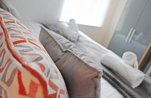 Panton Road - Modern Classic Terrace - Photo 7