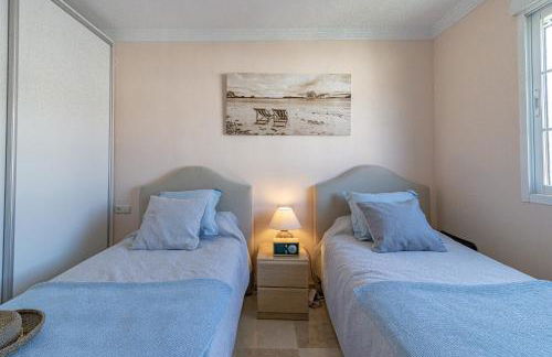 Ático familiar con terraza y bonitas vistas al mar en Marbella - Rio Real 282G - Foto 22