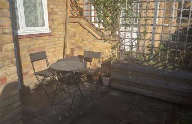 LUXURY One BEDROOM FLAT - Photo 26