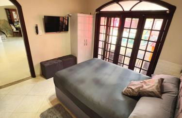 Casa com Piscina em Cabeçudas , 80 metros da Praia - Foto 4