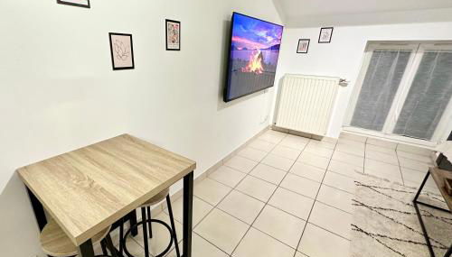 Spacieux & Charmant 2 chambres - Lyon Bron Eurexpo - Foto 3