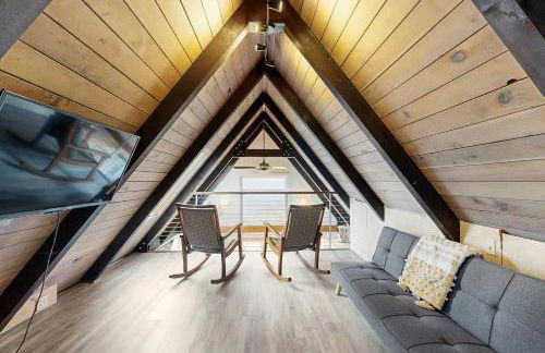 Spectacular Oceanfront Studio with Hot Tub & Loft - Foto 21