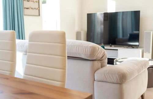 Pass the Keys 53 Austin Drive · Modern Townhouse near Addenbrookes Own Parking - Foto 18