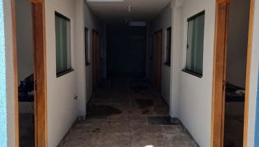 Flat completo a 6 minutos de mercado e praça - Foto 3