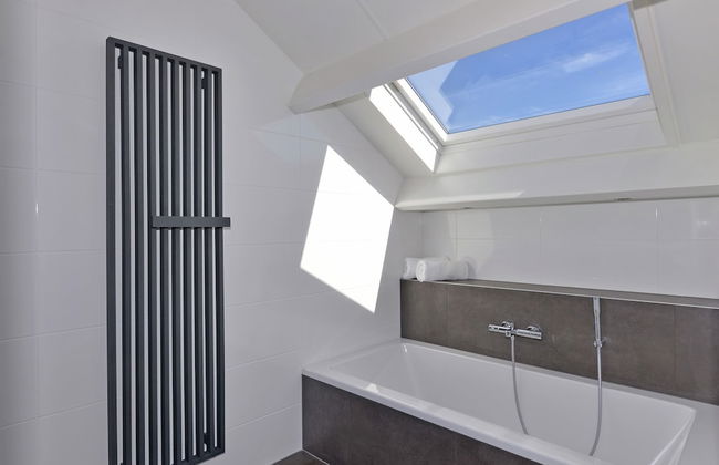 Waterfront Penthouse With Roof Terrace and Private Jetty - Foto 51