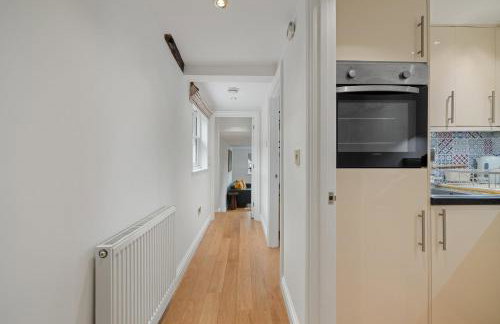 City Centre Apartment with Cathedral Views and FREE Parking- Self check in - Foto 9