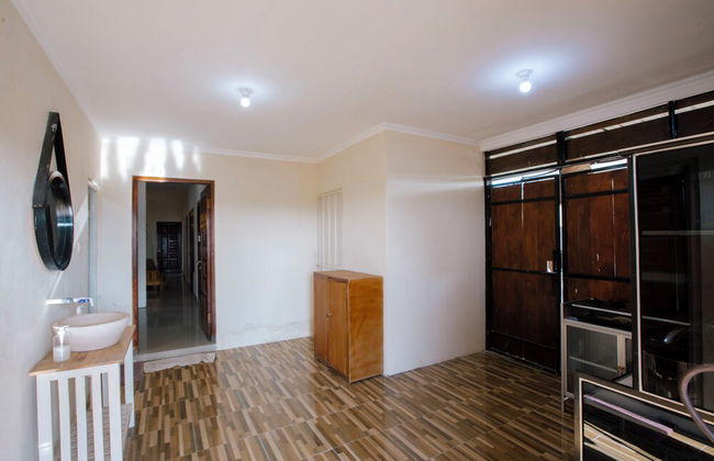 Villa New D'Bamboo by Plesirhatiyogja - Foto 15